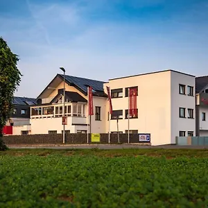 Am Stadtrand Hotel